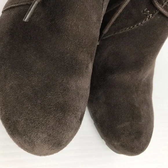 Clarks Rosepoint Dew Suede Booties Size 9.5M - Picture 5 of 7